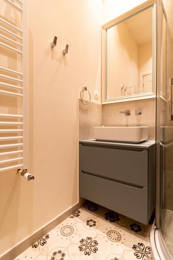 Black Gate - Quiet Studio In The Heart Of Old Town With Free Private Secured Parking Brašov Exteriér fotografie